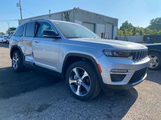 2024 Jeep Grand Cherokee Limited 4x4 - Exterior Front Right Corner Image